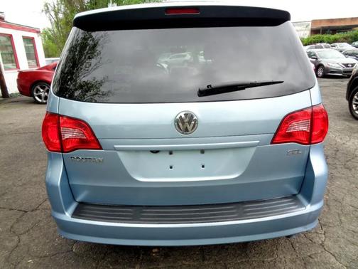 2009 Volkswagen Routan SEL Premium