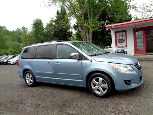 2009 Volkswagen Routan SEL Premium