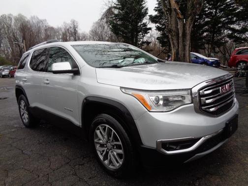 2018 GMC Acadia SLE-2