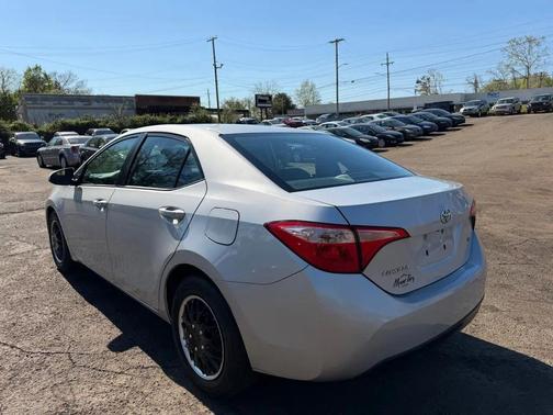 Classic Silver Metallic 2019 Toyota Corolla LE