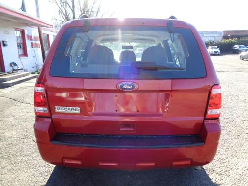 Sangria Red Metallic 2010 Ford Escape XLS