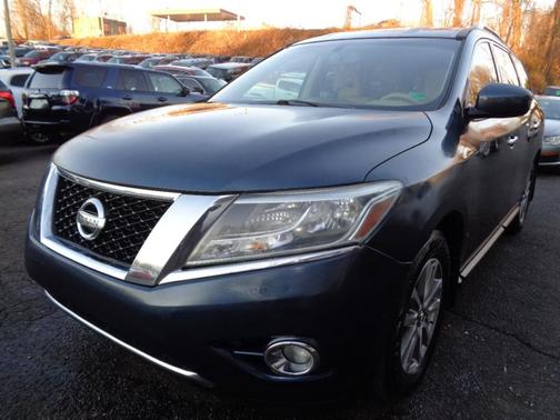 2015 Nissan Pathfinder SV