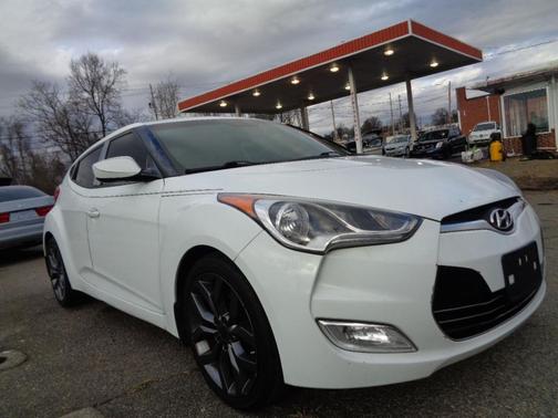 2012 Hyundai Veloster Base