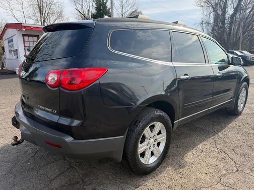 Black Granite Metallic 2012 Chevrolet Traverse LT