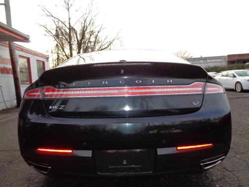 2014 Lincoln MKZ Base