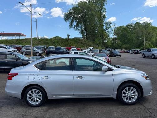 Brilliant Silver Metallic 2016 Nissan Sentra SV