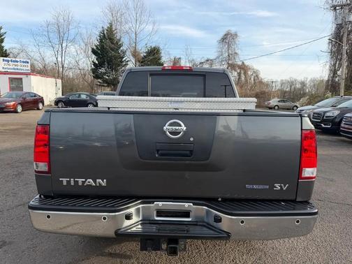 2012 Nissan Titan SV