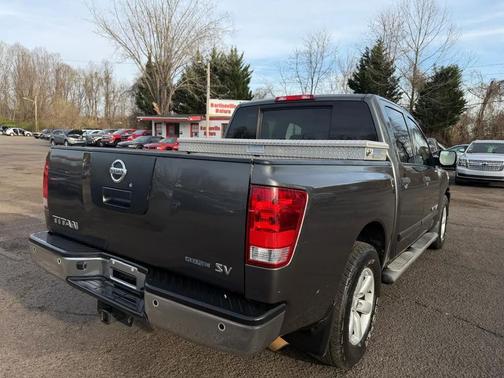 2012 Nissan Titan SV