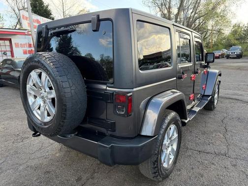 2017 Jeep Wrangler Unlimited Sahara