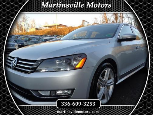 2015 Volkswagen Passat 1.8T Auto SE w/Sunroof & Nav