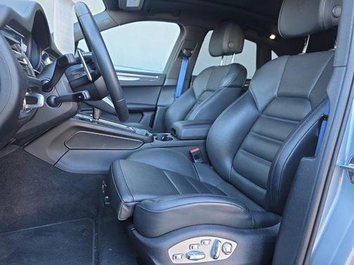 2025 Porsche Macan GTS