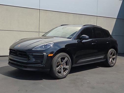 2023 Porsche Macan AWD