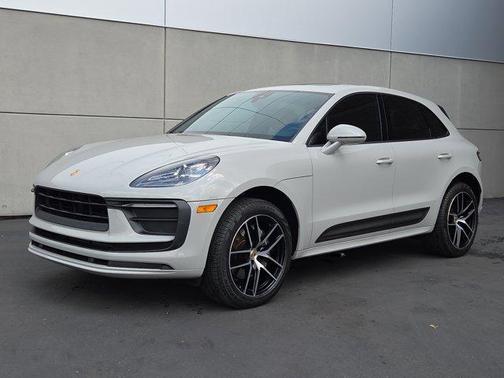 2022 Porsche Macan AWD