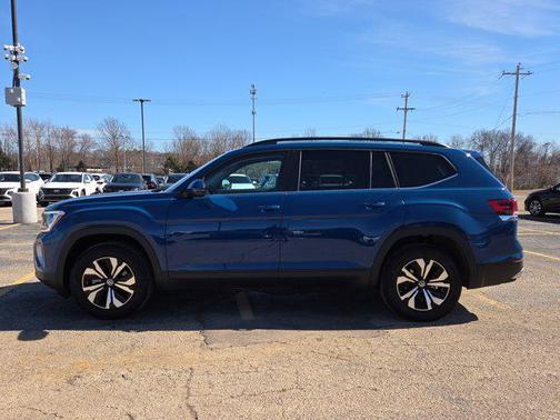 2025 Volkswagen Atlas 2.0T SE