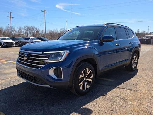 2025 Volkswagen Atlas 2.0T SE