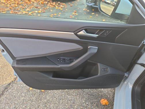 2026 Volkswagen Jetta 1.4T SE