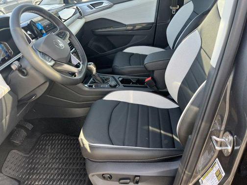 2025 Volkswagen Taos 1.5T SEL
