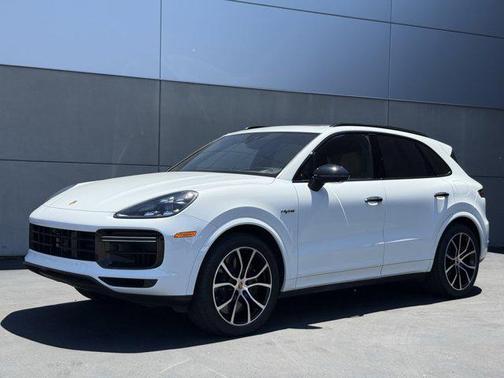 2023 Porsche Cayenne E-Hybrid S