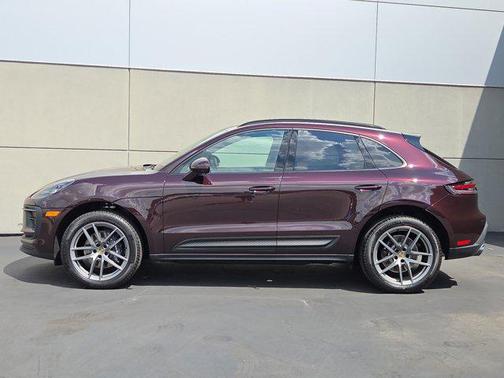 2025 Porsche Macan AWD