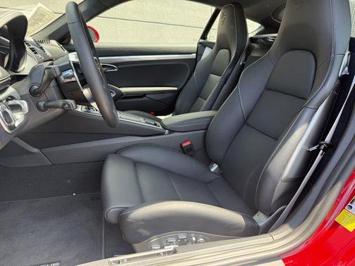 2025 Porsche 718 Cayman Style Edition