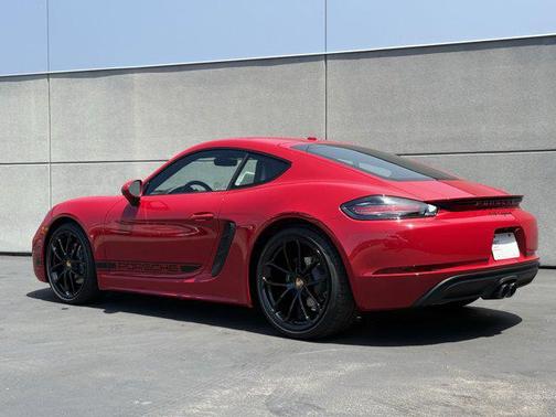 2025 Porsche 718 Cayman Style Edition