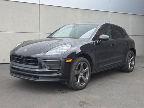 2023 Porsche Macan AWD