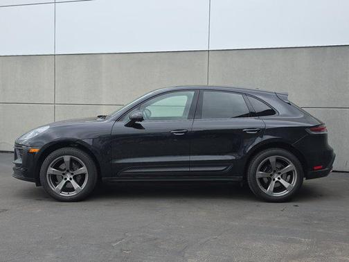 2023 Porsche Macan AWD
