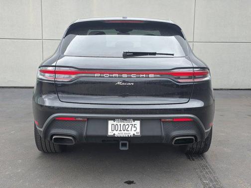 2023 Porsche Macan AWD