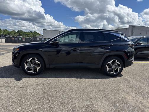 Black Pearl 2024 Hyundai TUCSON Limited