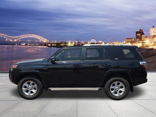Midnight Black Metallic 2018 Toyota 4Runner SR5