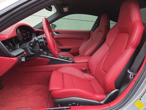 2024 Porsche 911 Carrera 4S