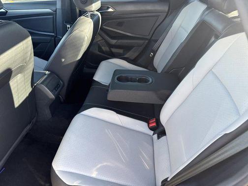 2021 Volkswagen Jetta 1.4T R-Line