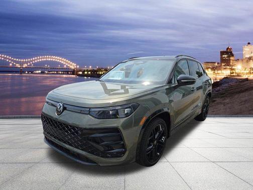 Avocado Green w/Deep Black Roof 2026 Volkswagen Tiguan 2.0T SE R-Line Black