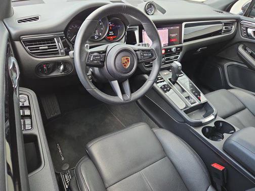 2024 Porsche Macan AWD