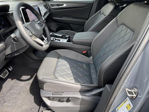 2025 Volkswagen Atlas Cross Sport 2.0T SEL Premium