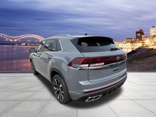 2025 Volkswagen Atlas Cross Sport 2.0T SEL Premium