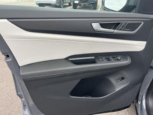 2025 Volkswagen Atlas Cross Sport 2.0T SEL Premium