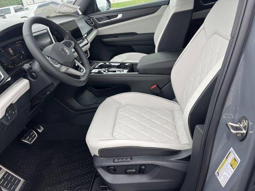 2025 Volkswagen Atlas Cross Sport 2.0T SEL Premium