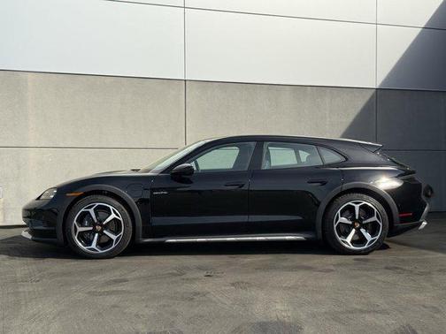 2025 Porsche Taycan 4