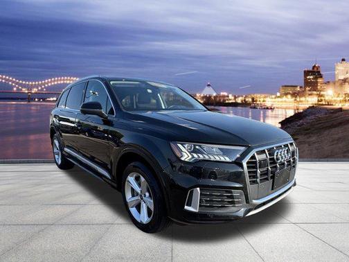 2024 Audi Q7 45 Premium Plus