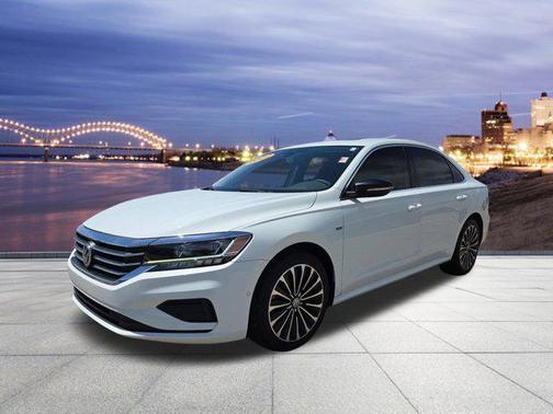 'WHITE' 2022 Volkswagen Passat 2.0T Limited Edition