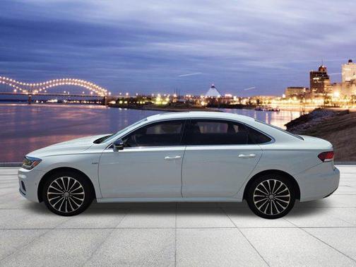 'WHITE' 2022 Volkswagen Passat 2.0T Limited Edition