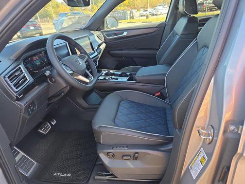 2026 Volkswagen Atlas Cross Sport 2.0T SEL Premium