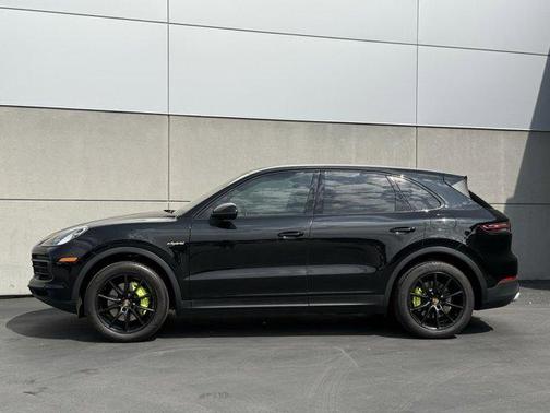 2020 Porsche Cayenne E-Hybrid S