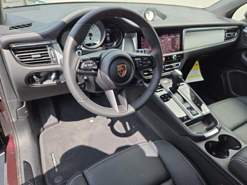 2025 Porsche Macan T