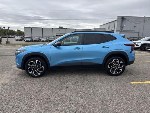 Marina Blue Metallic 2025 Chevrolet Trax FWD 2RS