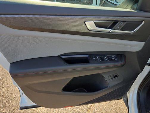 2026 Volkswagen Atlas Peak Edition