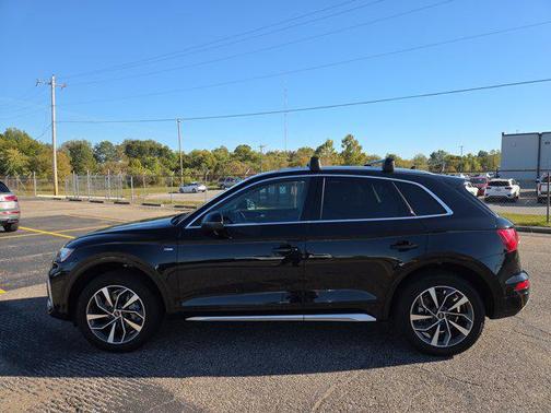 2023 Audi Q5 45 S line Premium Plus