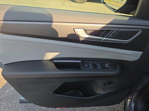 2026 Volkswagen Atlas Peak Edition