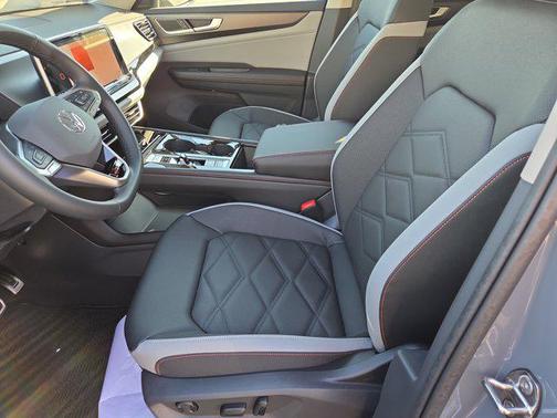 2026 Volkswagen Atlas Peak Edition